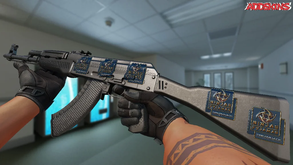 Sticker | Ninjas in Pyjamas (Foil) | DreamHack 2014 inspecting