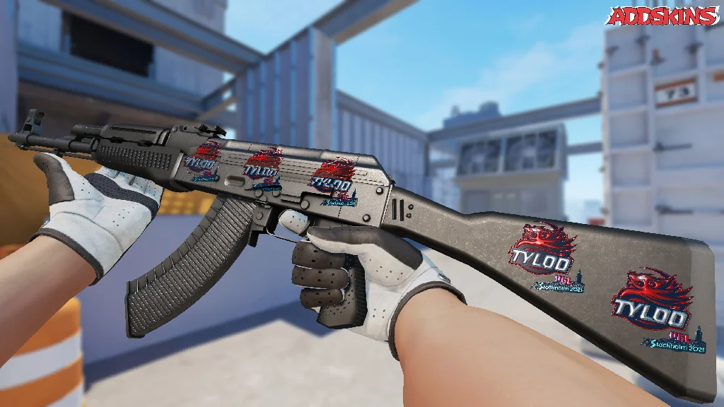 Sticker | Tyloo (Foil) | Stockholm 2021 inspecting