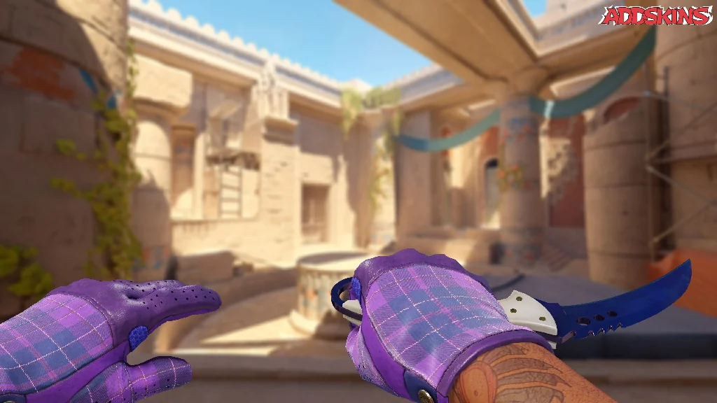 ★ Talon Knife | Doppler Black Pearl holding