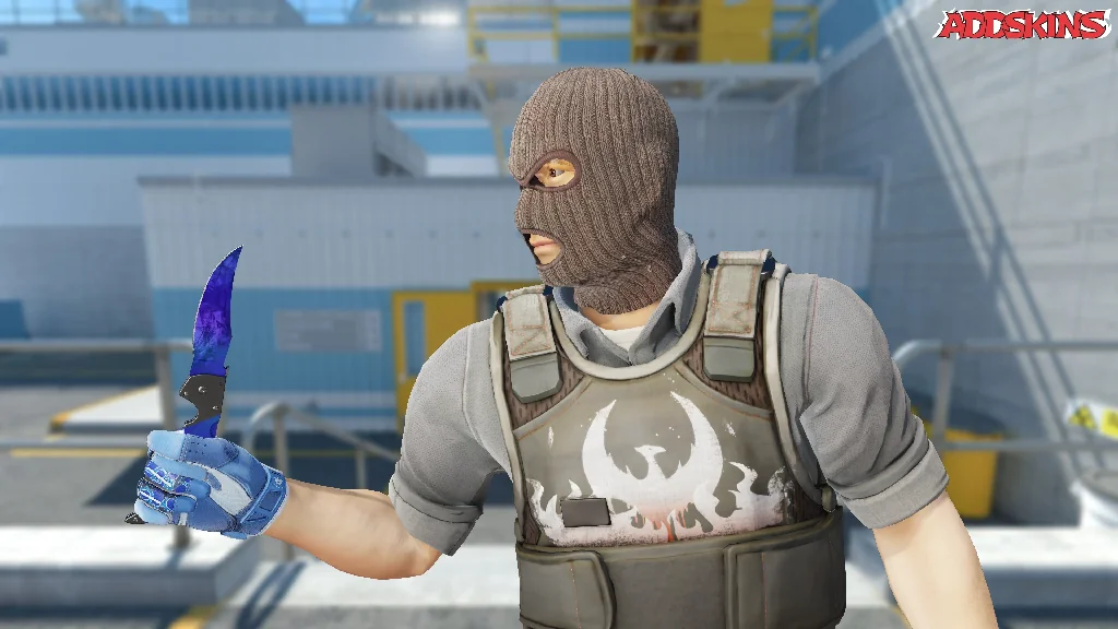 ★ Falchion Knife | Doppler Sapphire pose-2