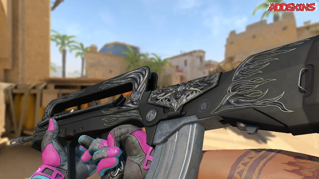 FAMAS | Djinn inspecting