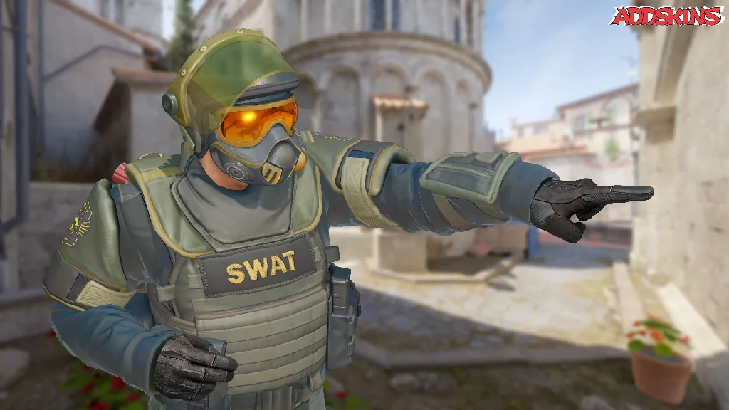 Bio-Haz Specialist | SWAT pose-2