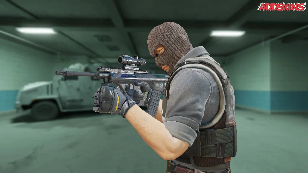 AUG | Signal Scanner pose-2