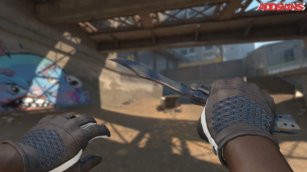 ★ Butterfly Knife | Scorched holding