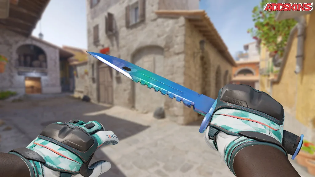 ★ M9 Bayonet | Gamma Doppler holding