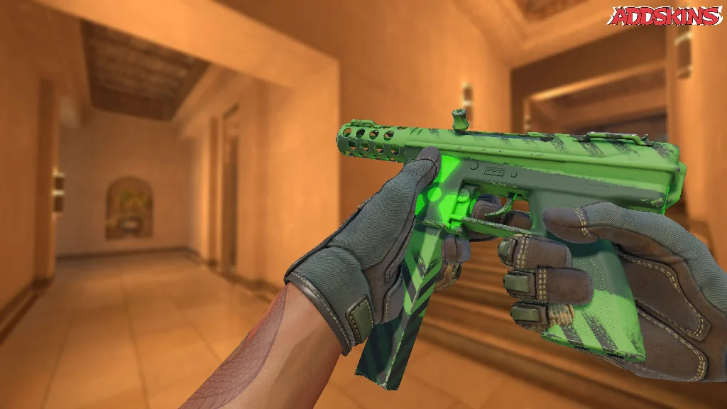 Tec-9 | Nuclear Threat inspecting