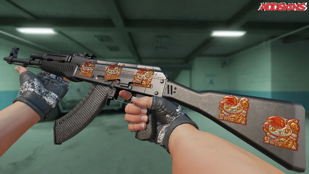 Sticker | Lucky Cat (Foil) inspecting
