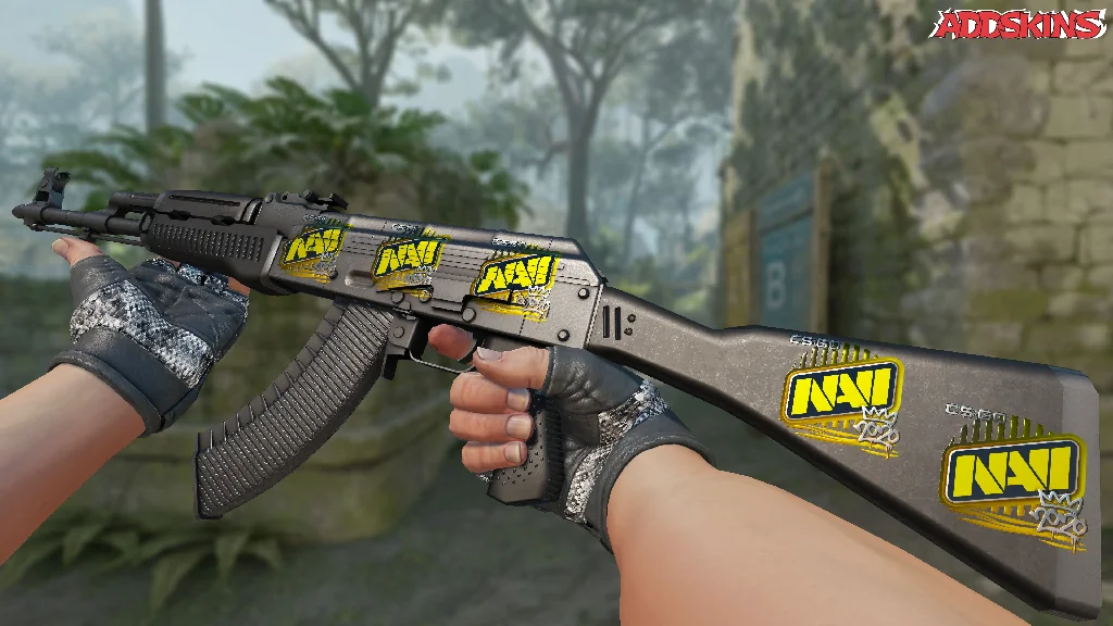 Sticker | Natus Vincere (Foil) | 2020 RMR inspecting