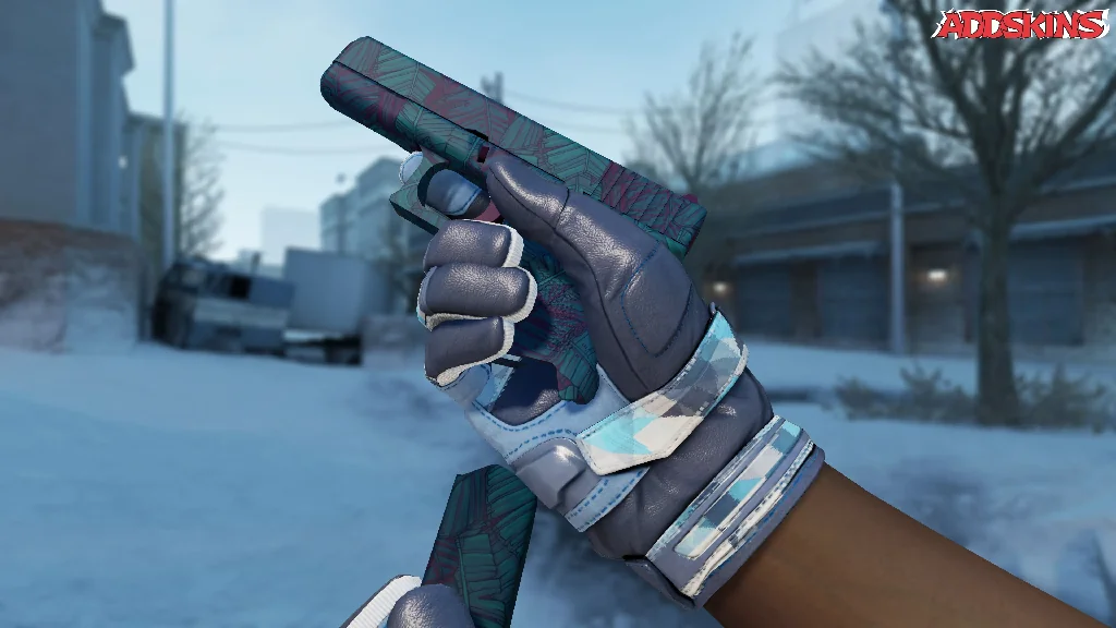 Glock-18 | Synth Leaf reloading