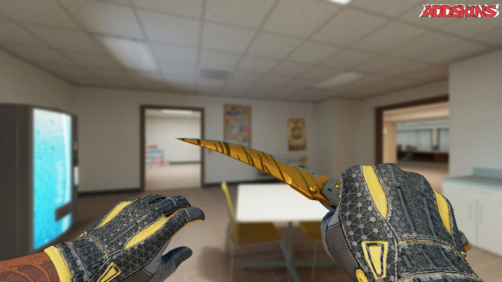 ★ Flip Knife | Tiger Tooth holding
