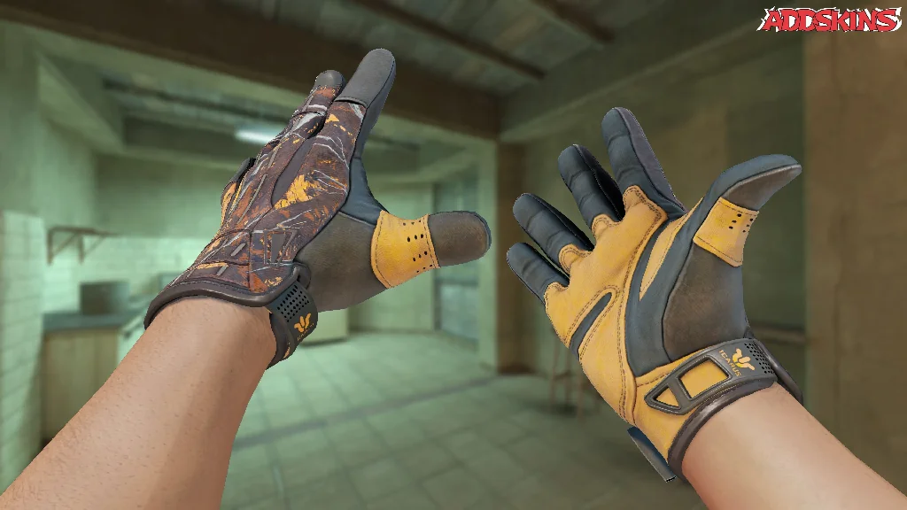 ★ Sport Gloves | Big Game inspecting