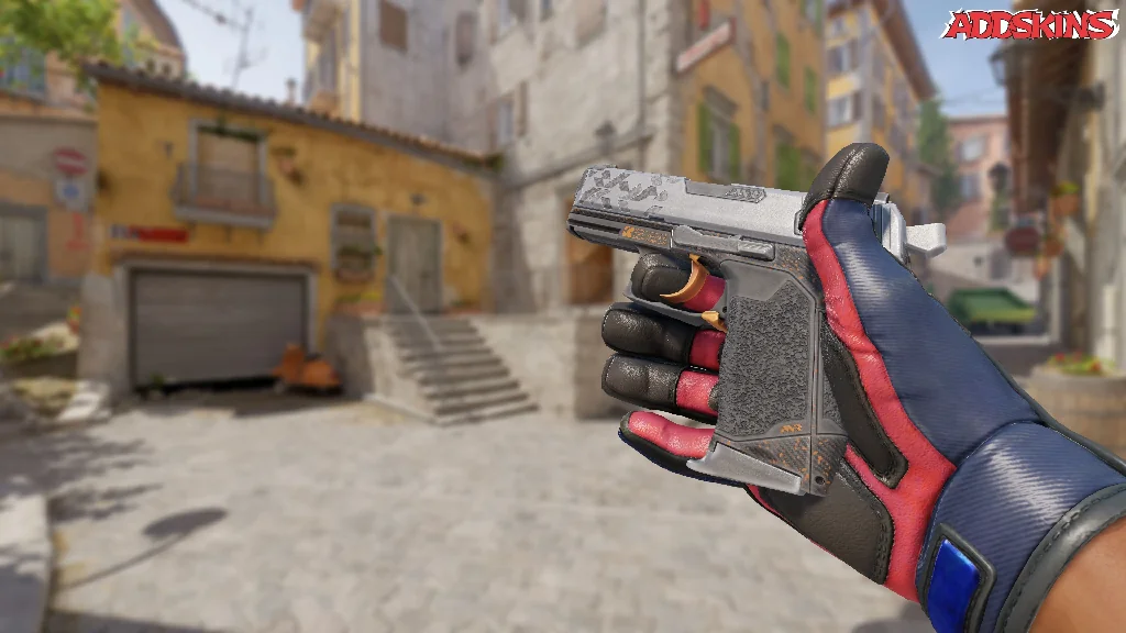 P2000 | Sure Grip inspecting