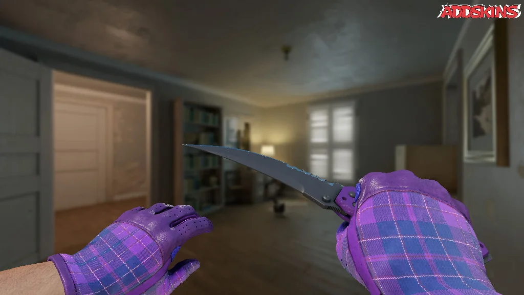 ★ Flip Knife | Ultraviolet holding