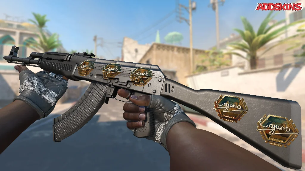 Sticker | cajunb (Gold) | London 2018 inspecting