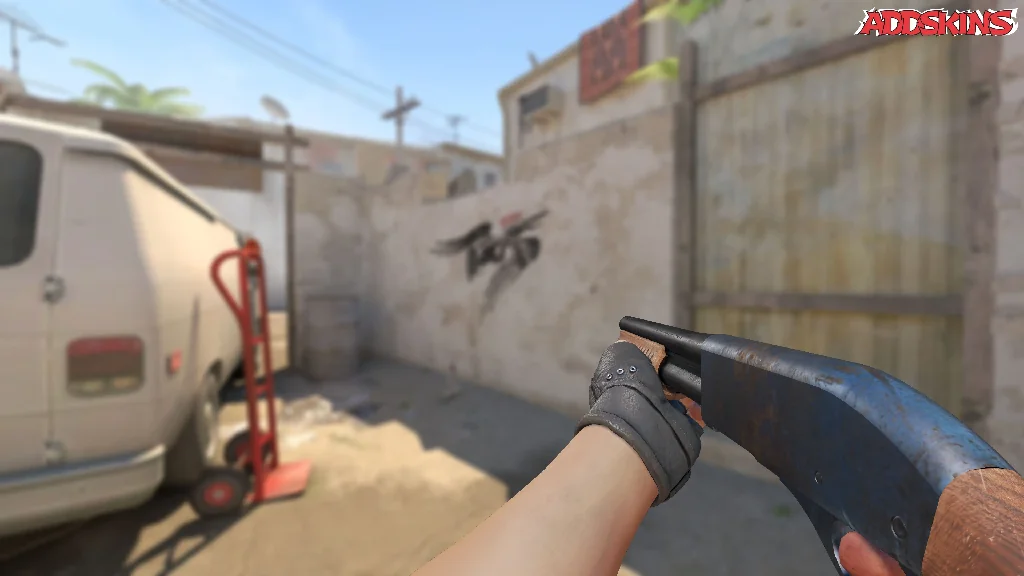 Sawed-Off | Rust Coat holding