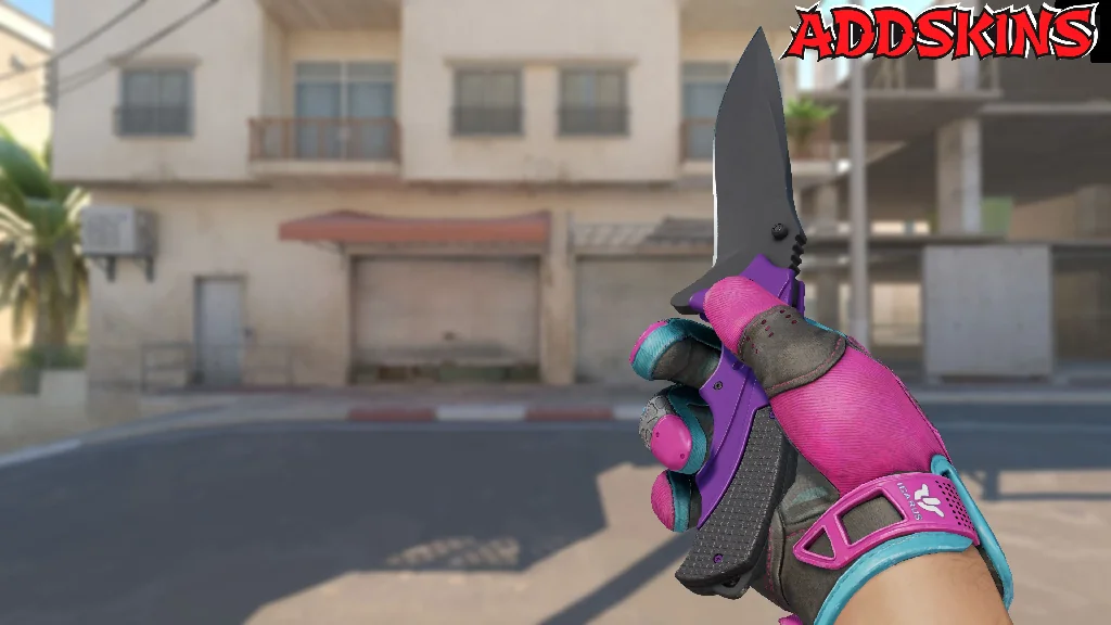 ★ Nomad Knife | Ultraviolet inspecting