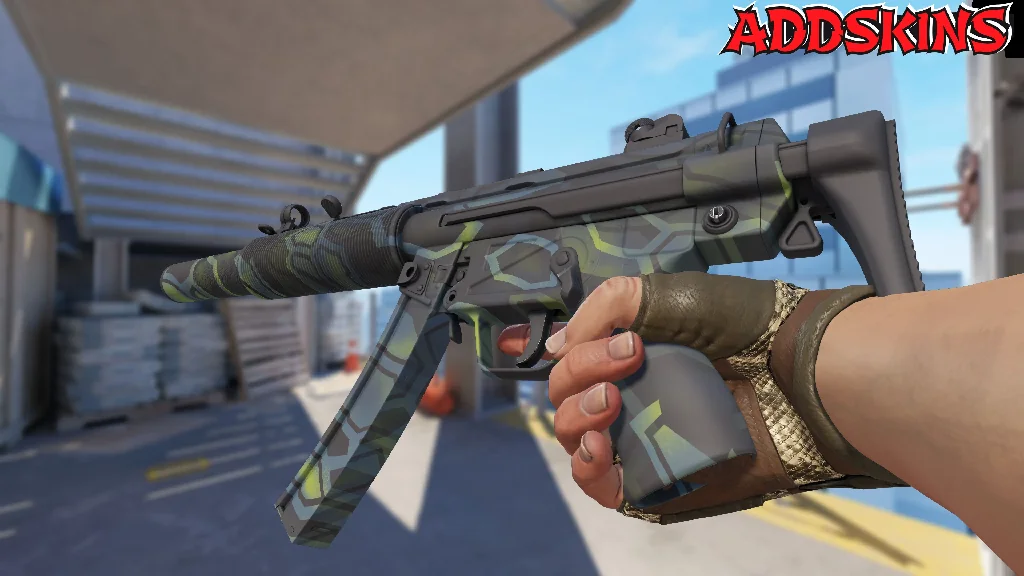 MP5-SD | Lime Hex inspecting