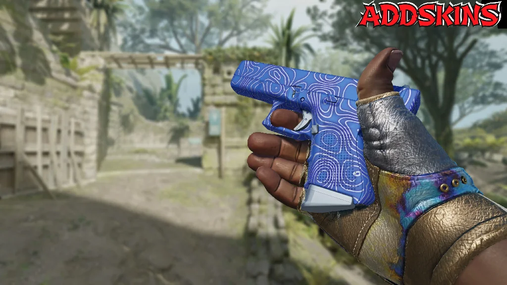 Glock-18 | Ocean Topo inspecting