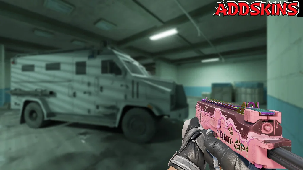 MP9 | Latte Rush holding
