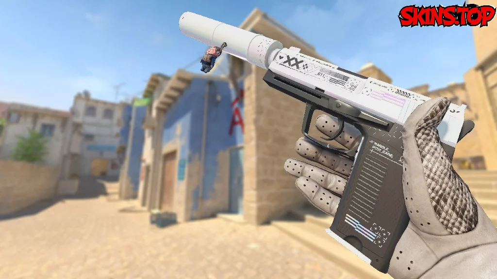 Charm | Lil' Ava Artwork inspecting